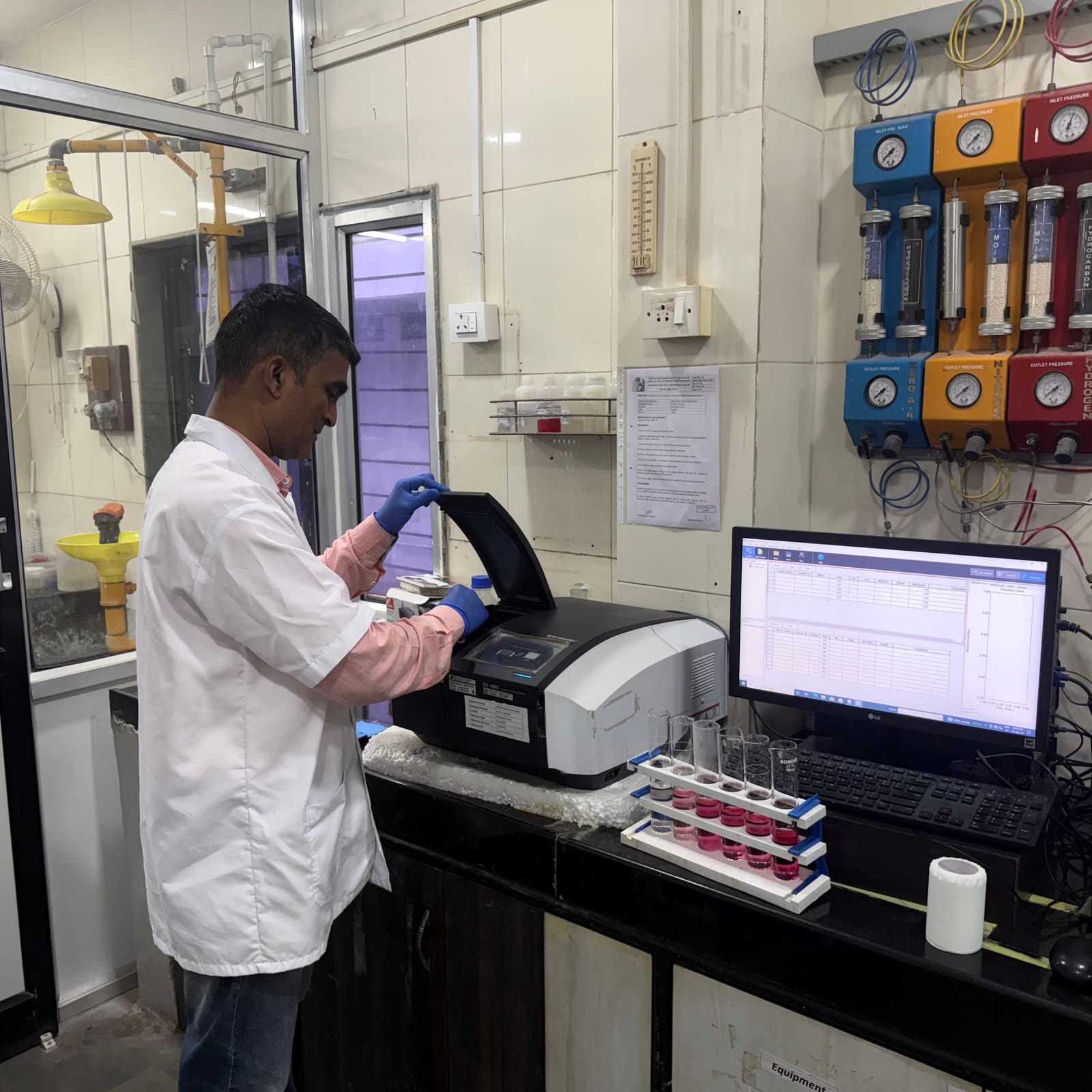 Spectrophotometer analysis